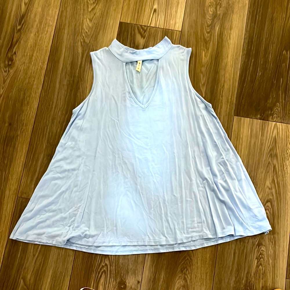 ⭐️ 3 for $25 ⭐️ My Beloved baby blue key hole flows shirt size small